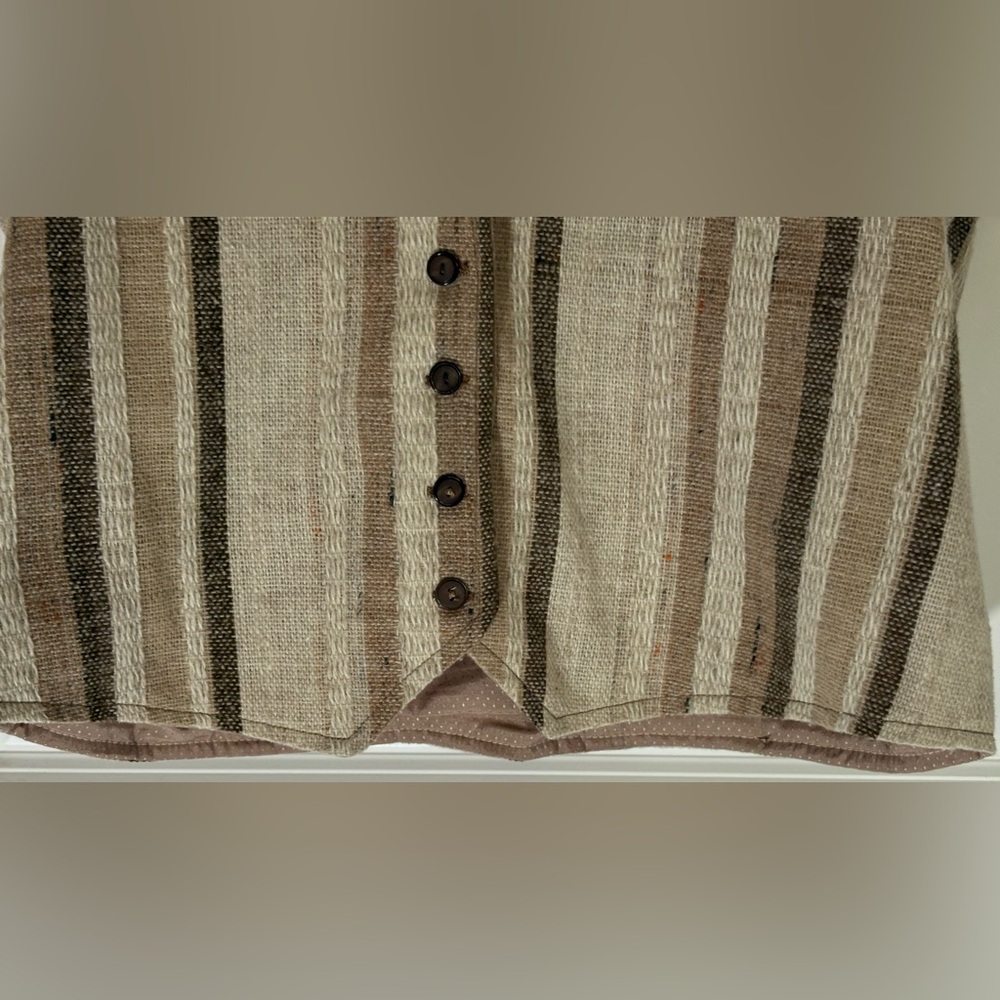 Button-Down Vest, Wool Mix - Picture 11 of 13